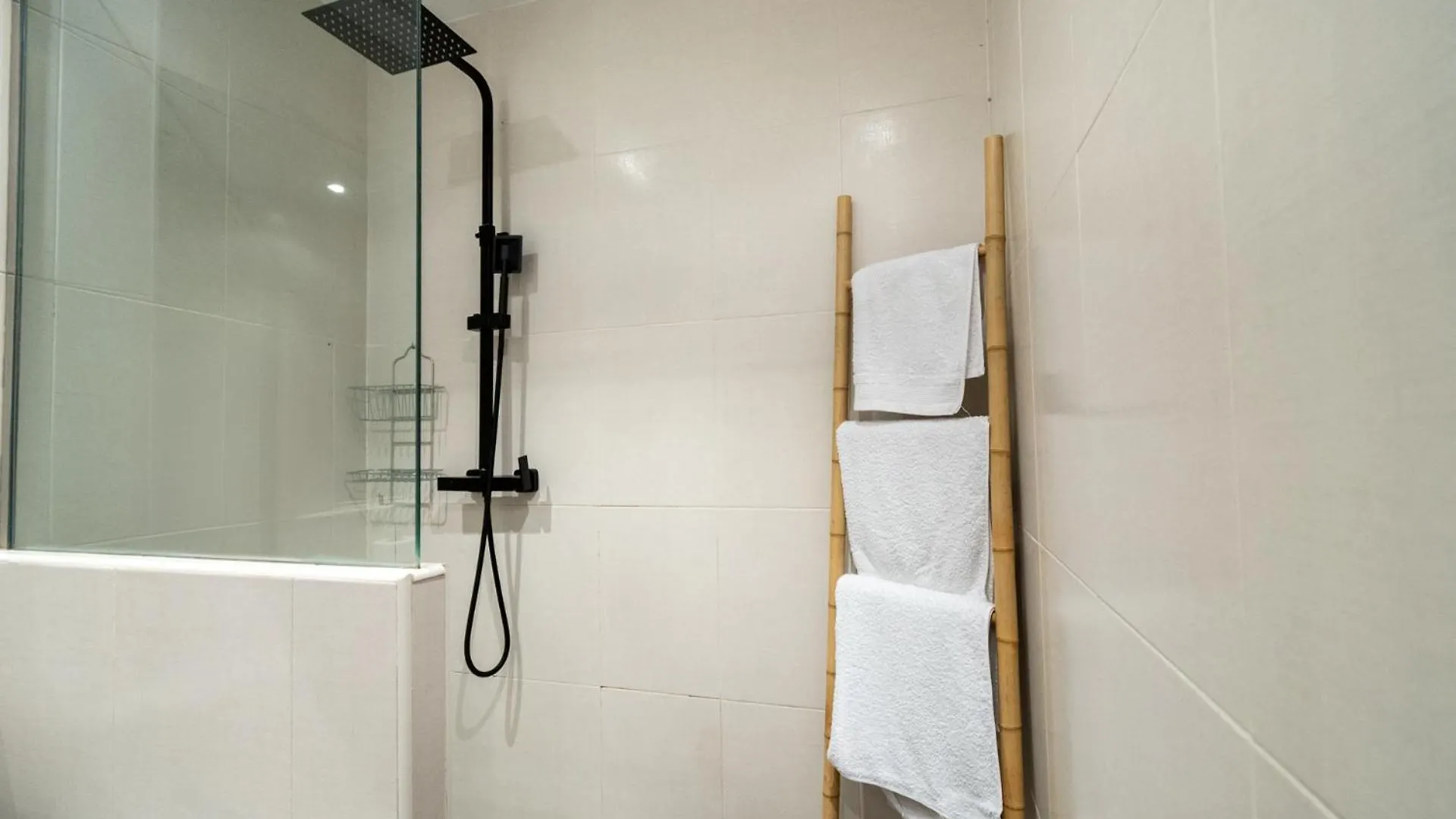 Encantador Apartamento En El Corazon De Pamplona 0*,