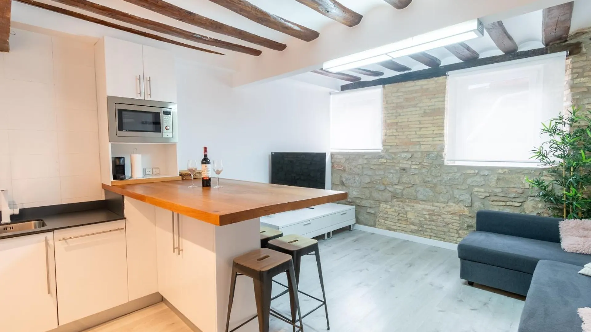 Encantador Apartamento En El Corazon De Pamplona 0*,